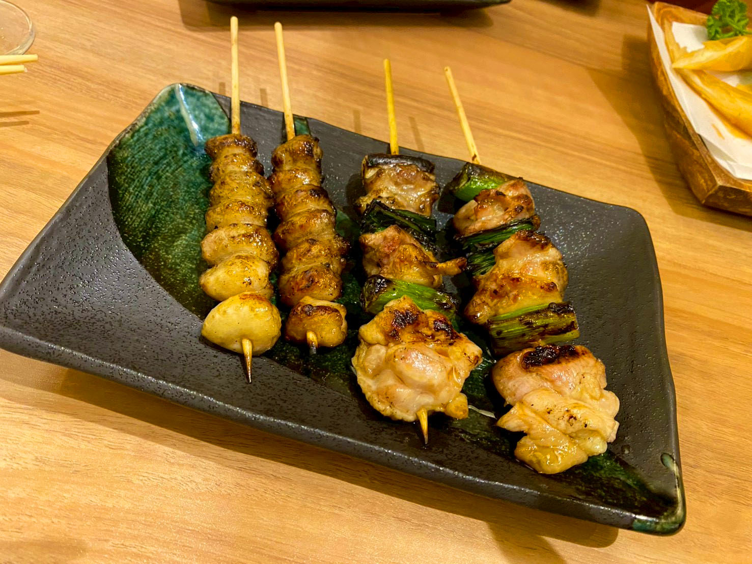 和モダンな空間で味わう絶品居酒屋の魅力